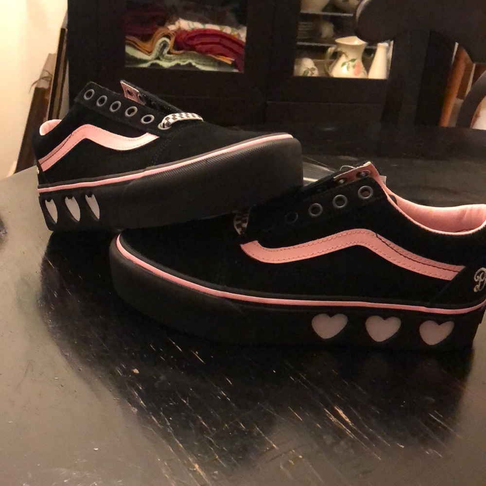 Vans x Lazy Oaf